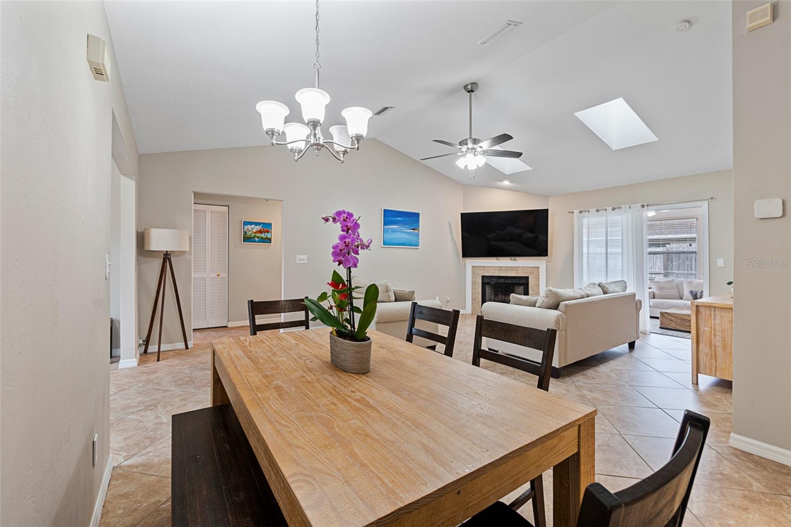 Image 16 of 36 For 109 Sea Duck Circle E