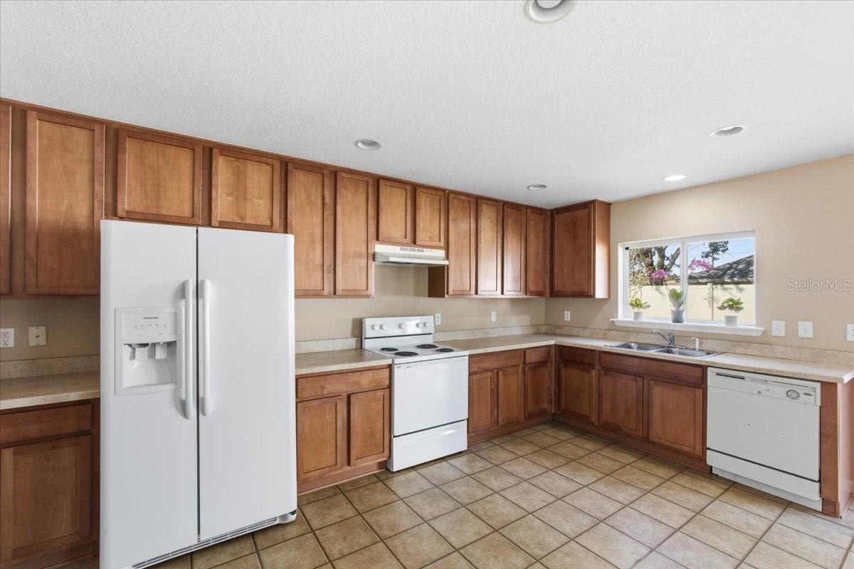 Image 15 of 62 For 29 Louisville Drive