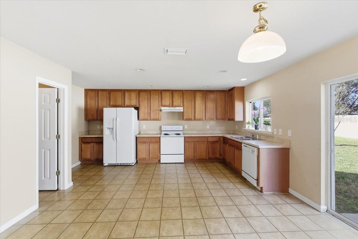 Image 18 of 62 For 29 Louisville Drive