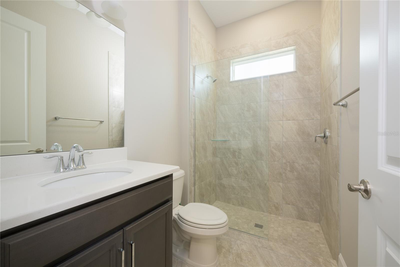 Image 28 of 62 For 27 Riverwalk Drive