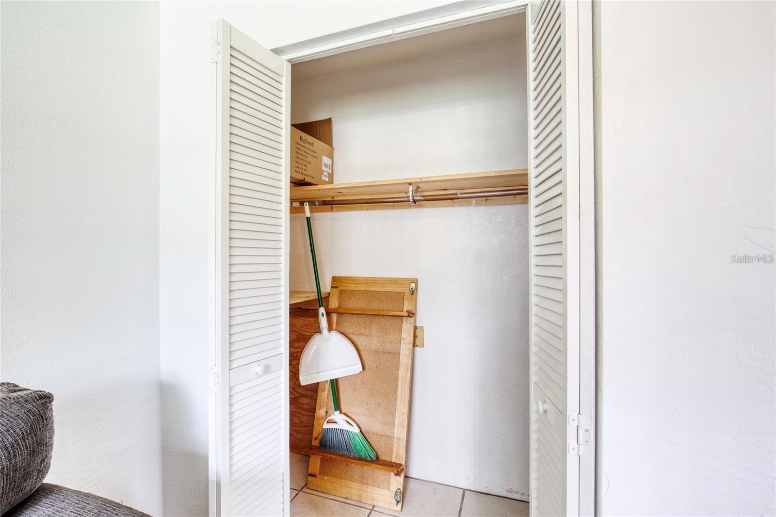 Image 11 of 50 For 815 8th Street