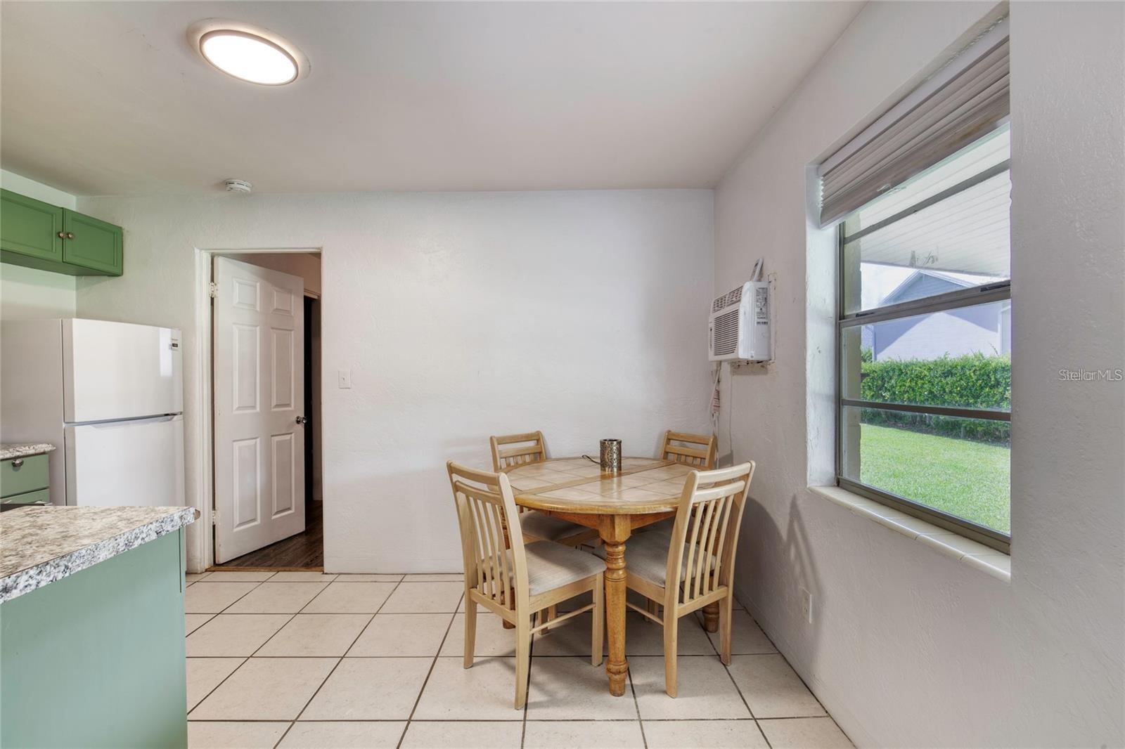 Image 13 of 50 For 815 8th Street