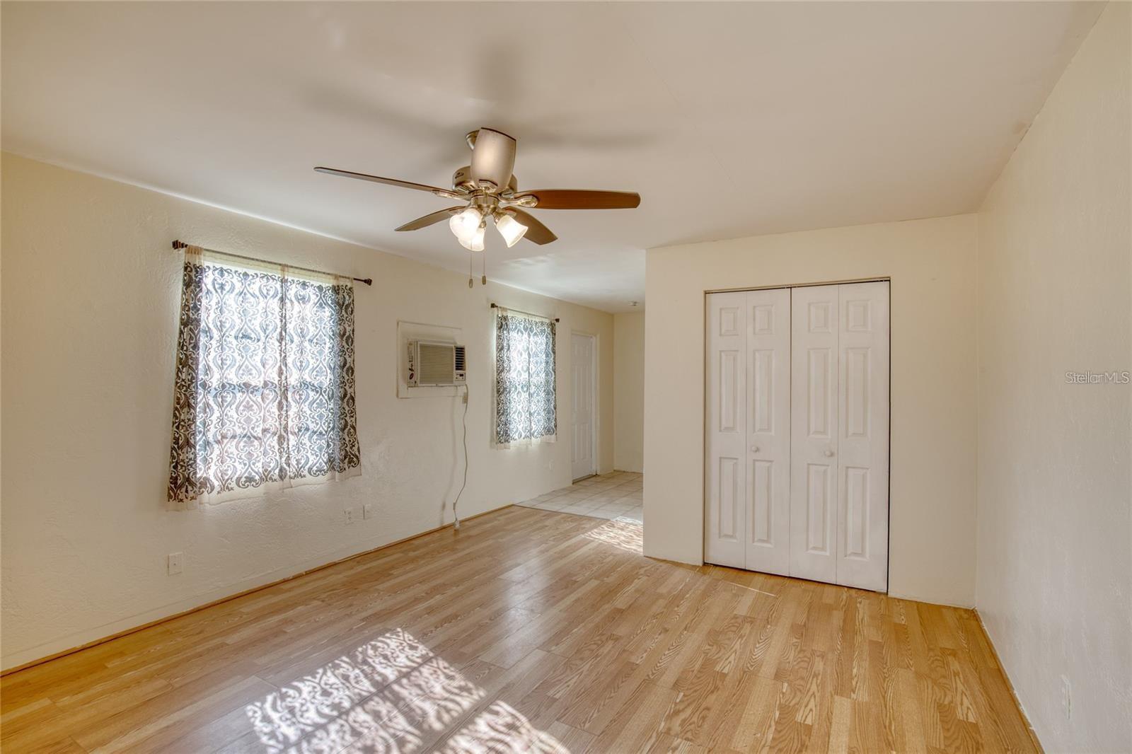 Image 21 of 50 For 815 8th Street