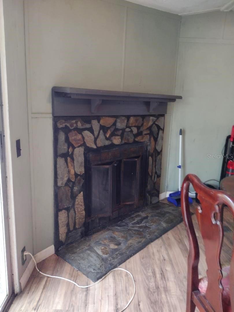 Image 3 of 17 For 2311 Hazelnut Street