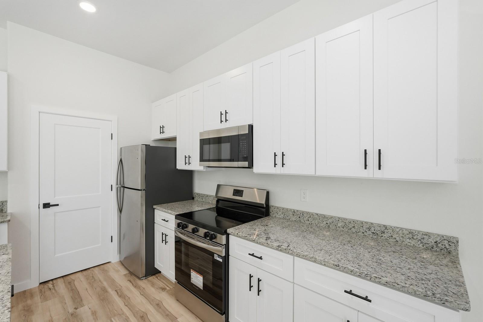 Image 22 of 50 For 1 Fanshawe Lane