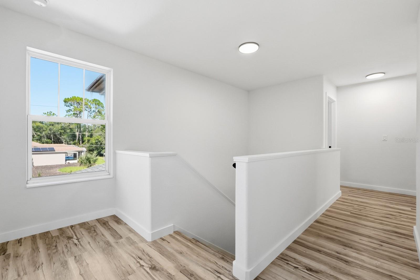 Image 28 of 50 For 1 Fanshawe Lane