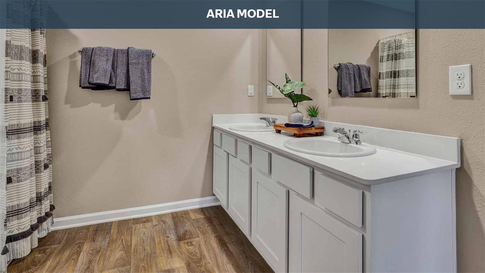 Image 14 of 55 For 62 Sawdust Lane