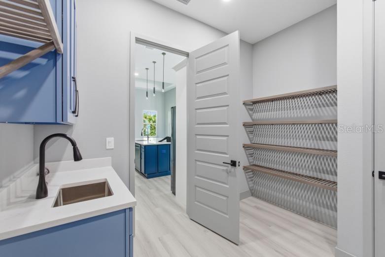 Image 43 of 54 For 93 Cochise Court