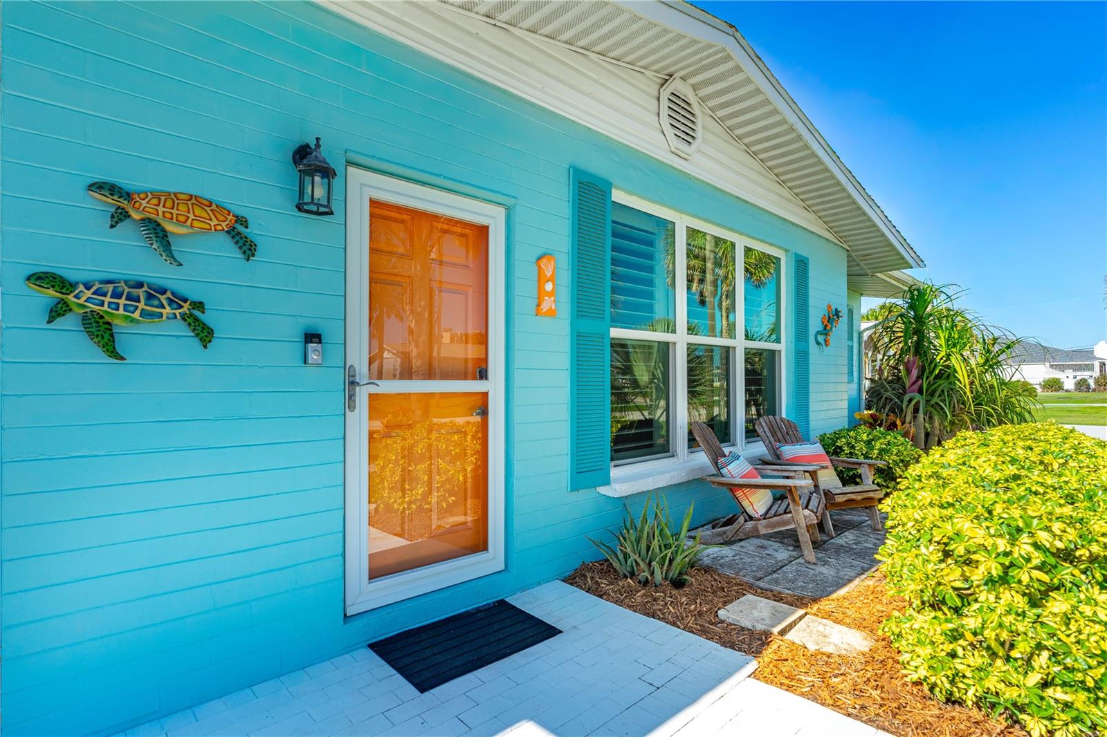 Image 11 of 41 For 1 Raymonde Circle