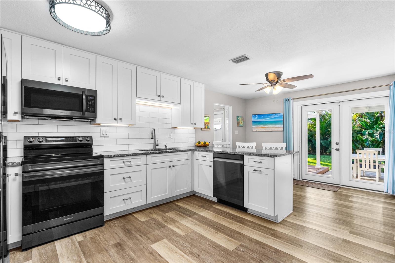 Image 12 of 41 For 1 Raymonde Circle