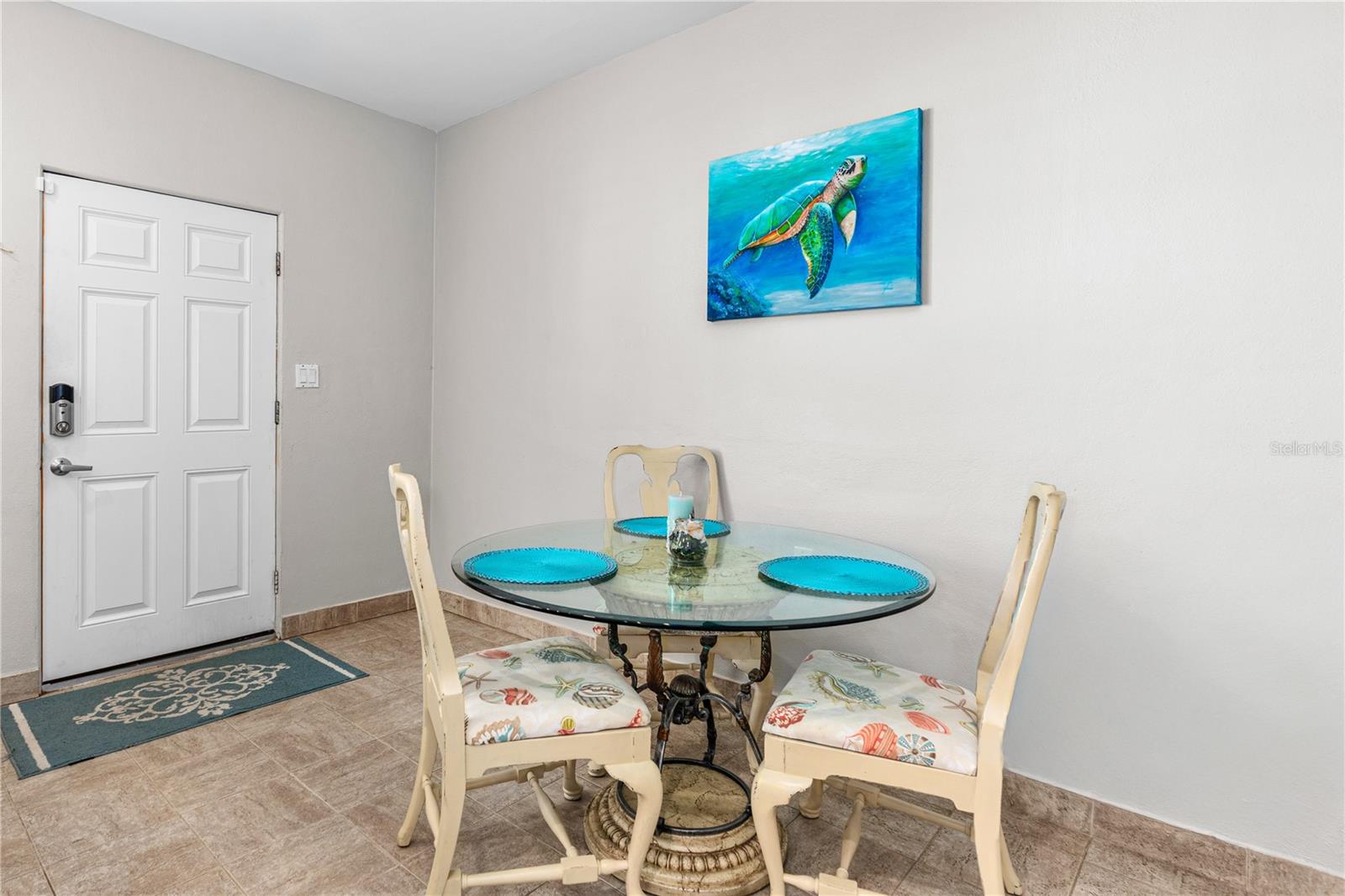 Image 24 of 41 For 1 Raymonde Circle