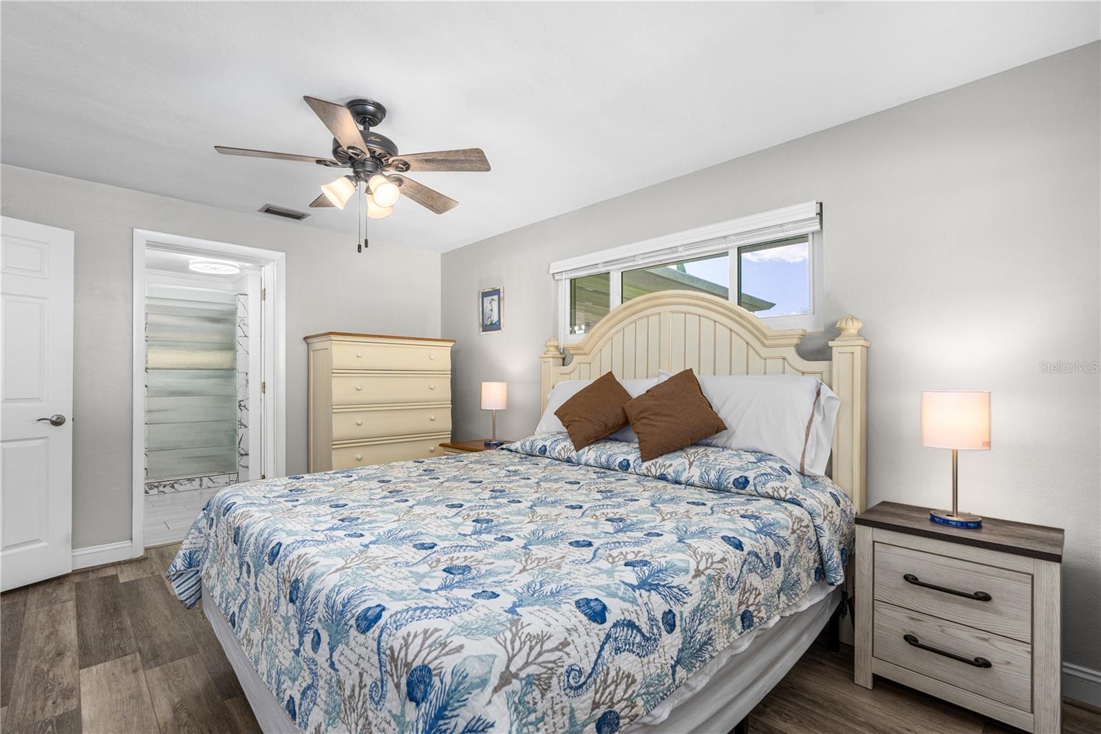 Image 26 of 41 For 1 Raymonde Circle