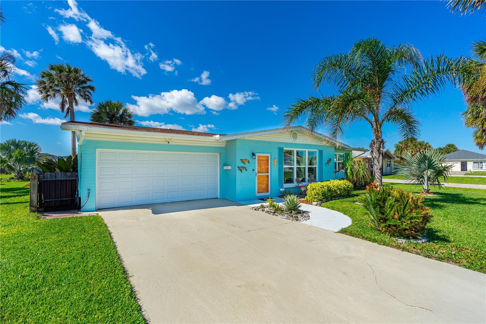 Image 3 of 41 For 1 Raymonde Circle