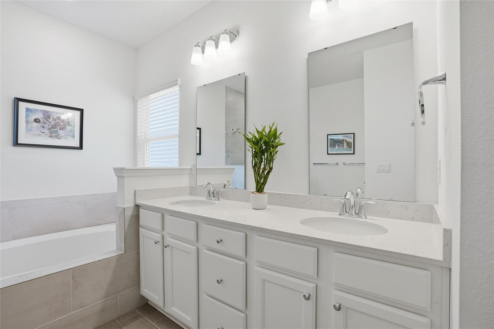 Image 29 of 39 For 3047 Crossfield Drive