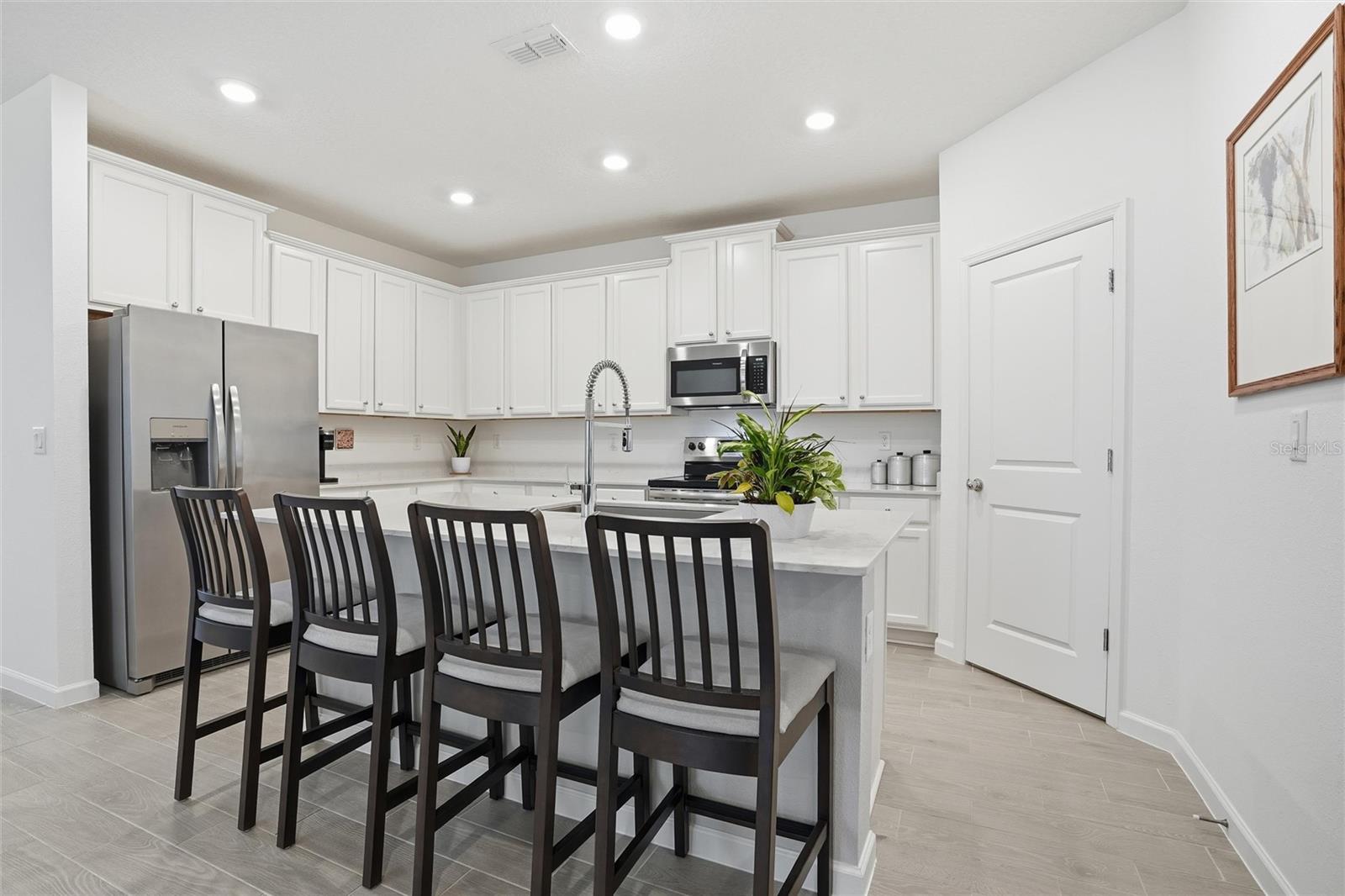 Image 3 of 39 For 3047 Crossfield Drive