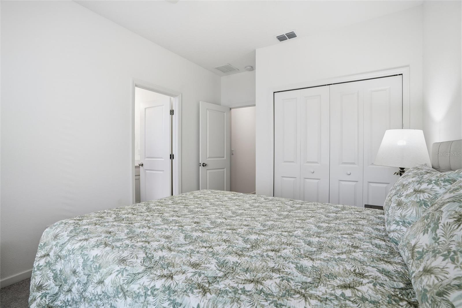 Image 30 of 39 For 3047 Crossfield Drive