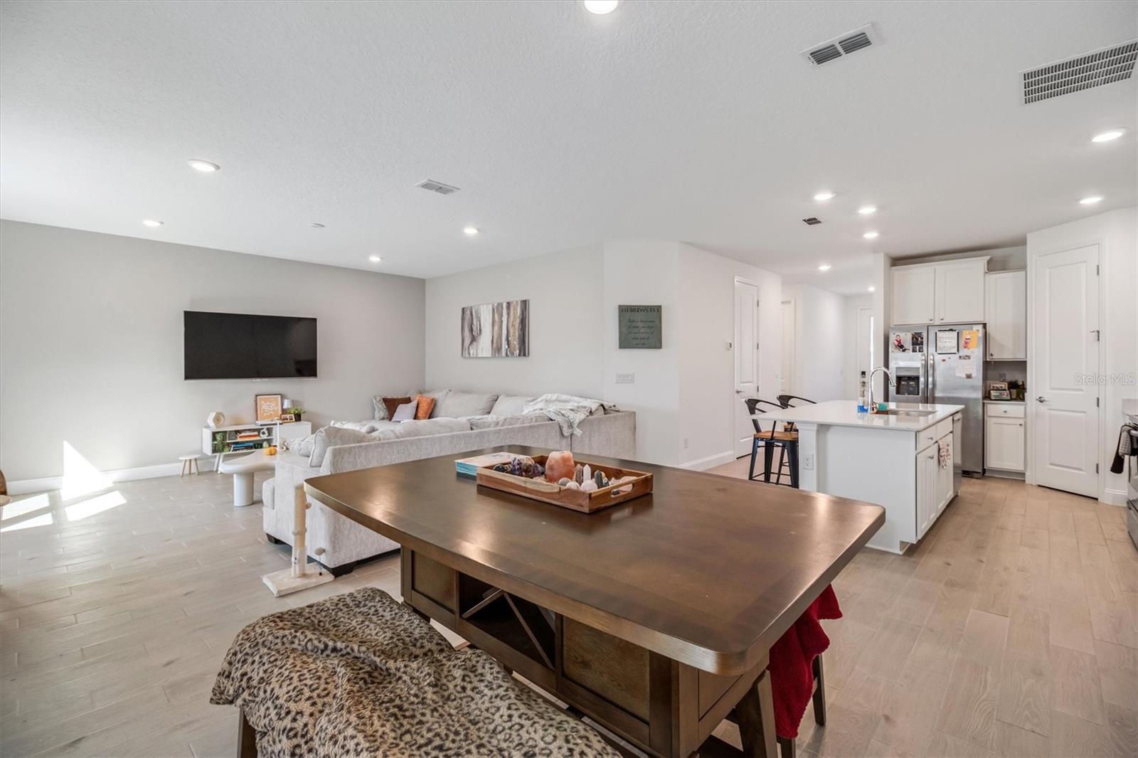 Image 23 of 25 For 2170 Raglan Circle