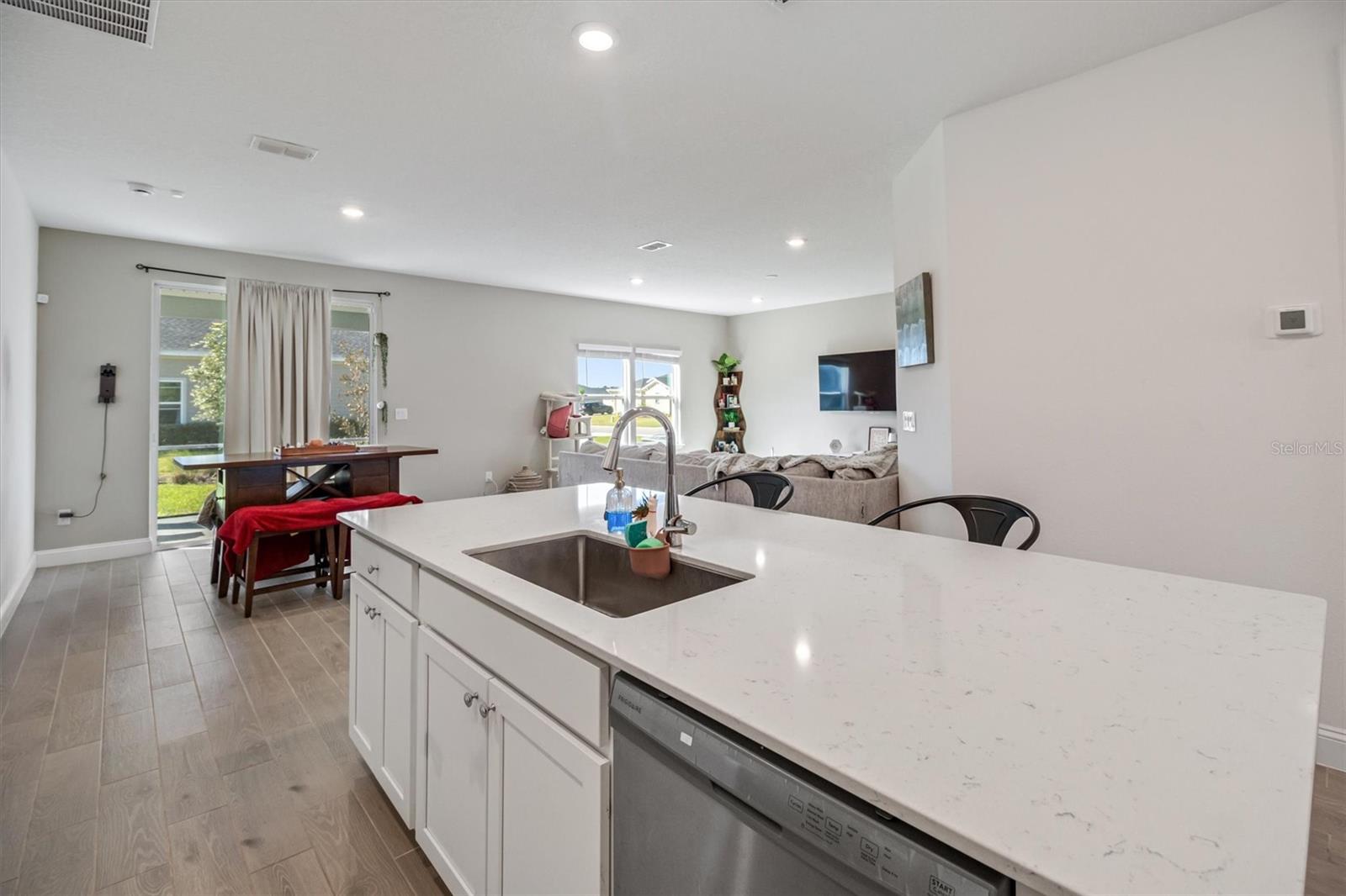 Image 4 of 25 For 2170 Raglan Circle