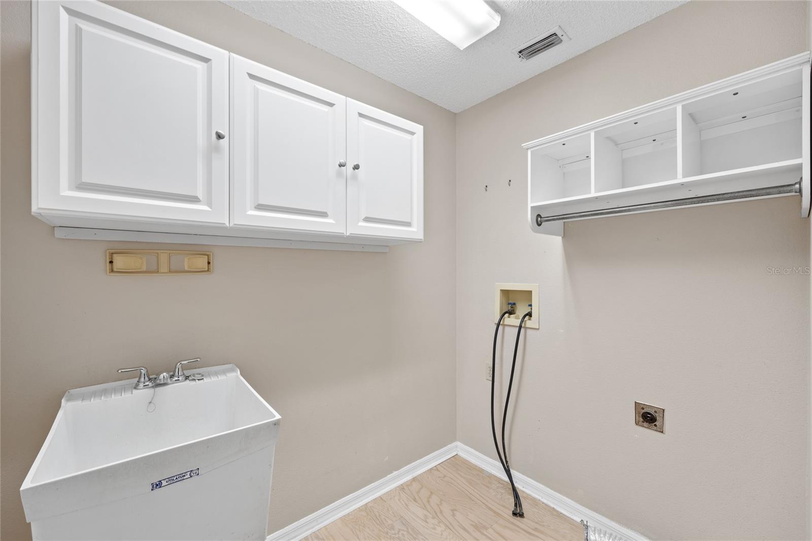 Image 32 of 48 For 8352 Natoma Street