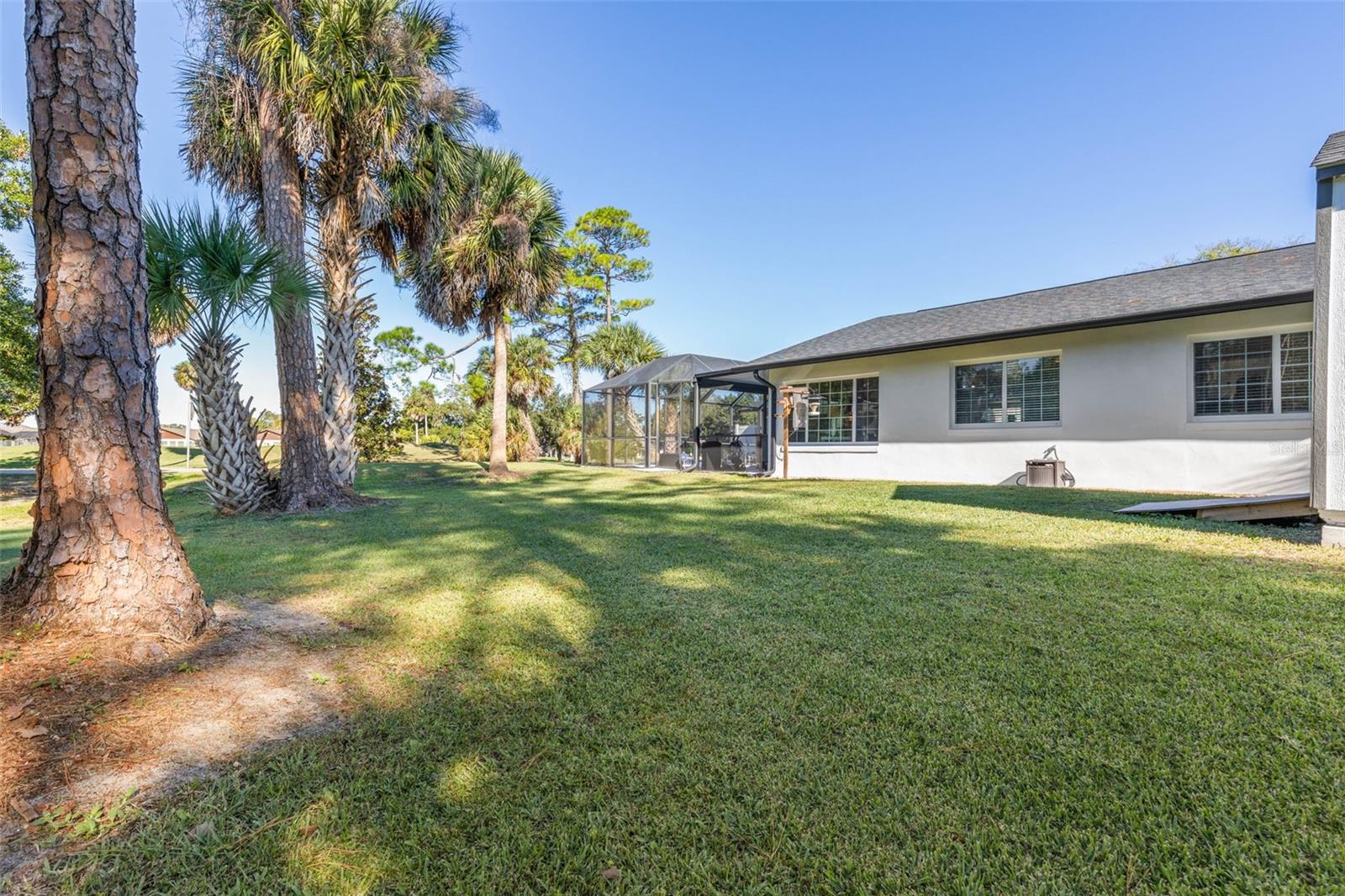 Image 49 of 80 For 1 Crompton Place