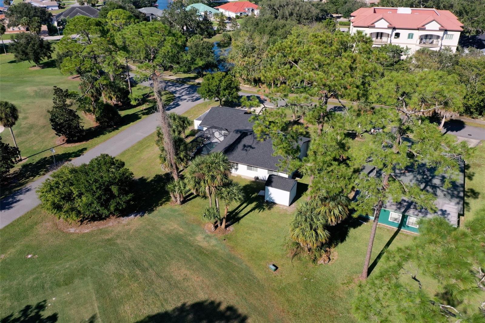 Image 74 of 80 For 1 Crompton Place