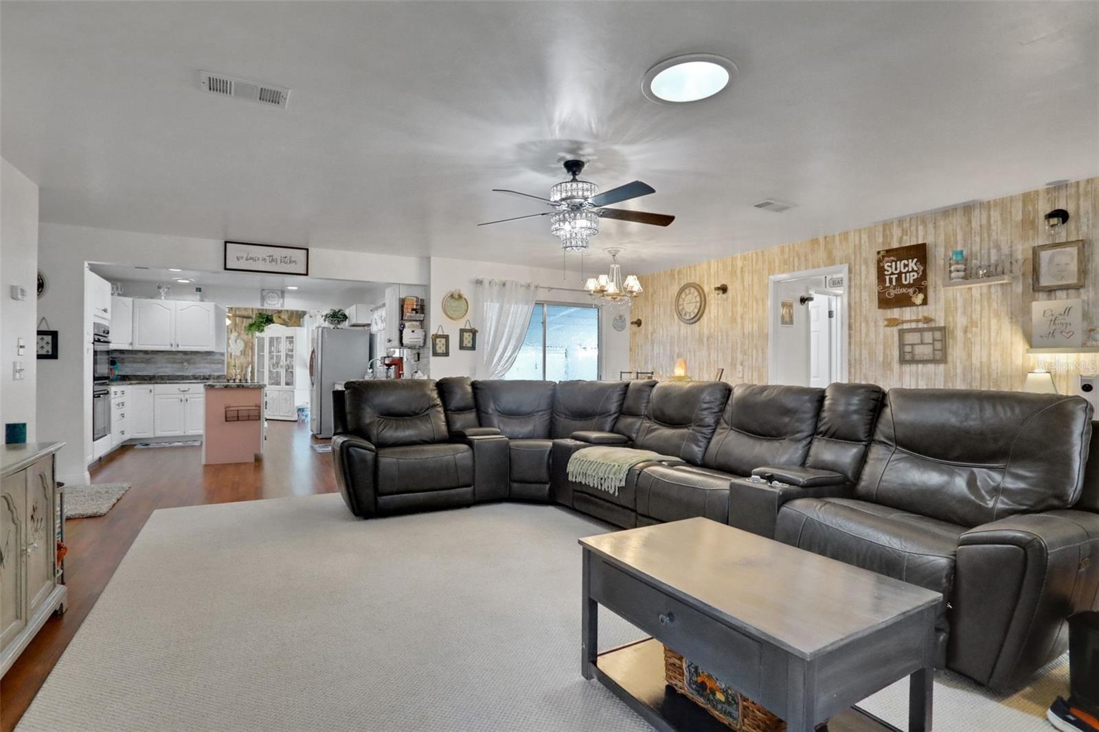 Image 16 of 53 For 43 Westfield Lane