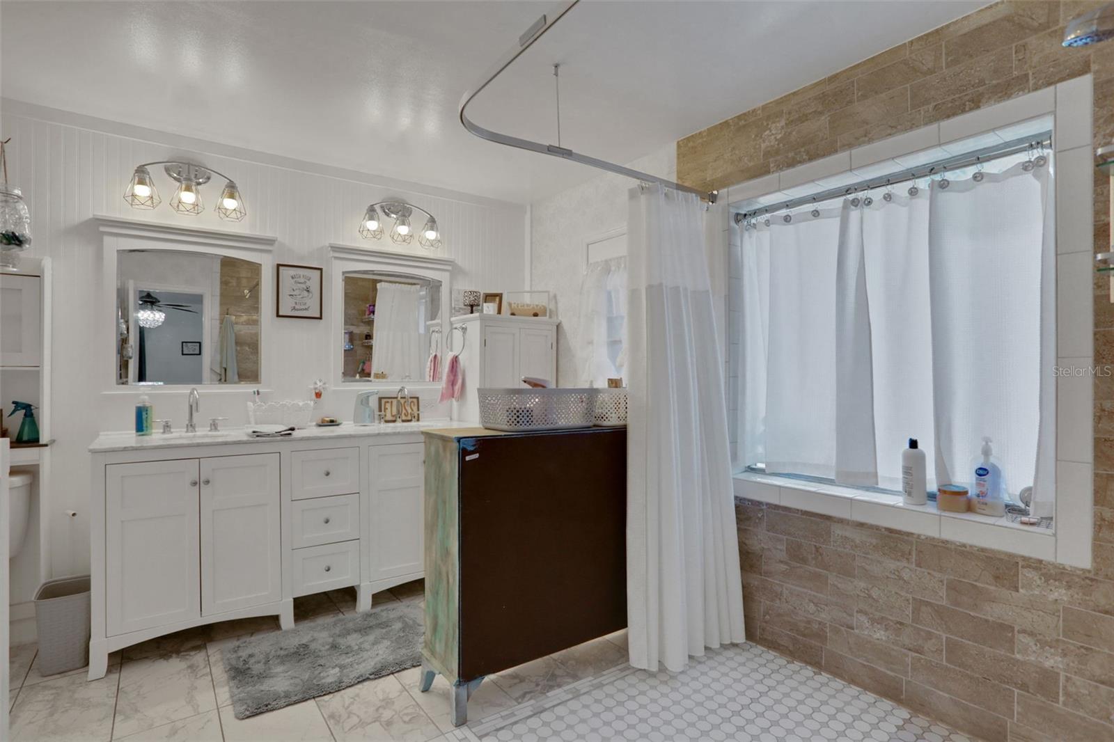 Image 29 of 53 For 43 Westfield Lane