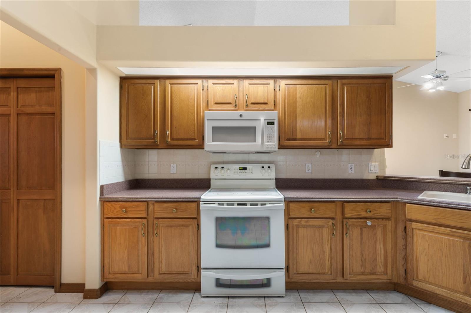 Image 19 of 77 For 54 Fairbank Lane