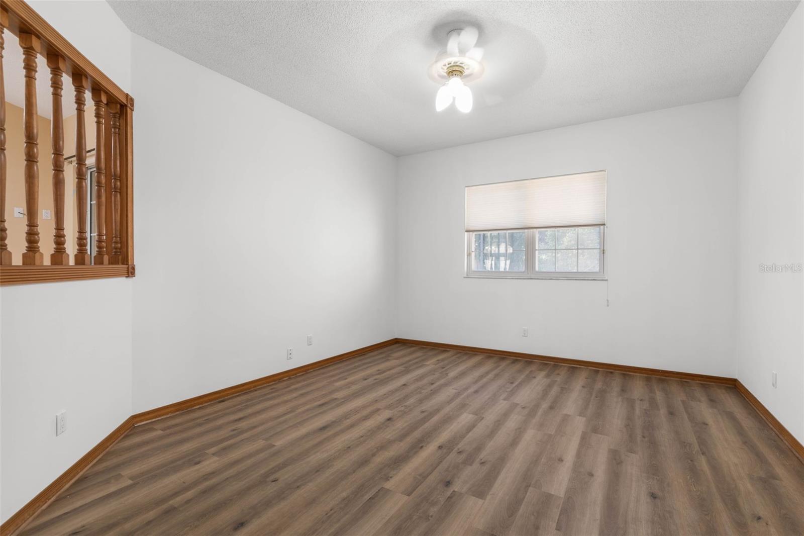 Image 20 of 77 For 54 Fairbank Lane