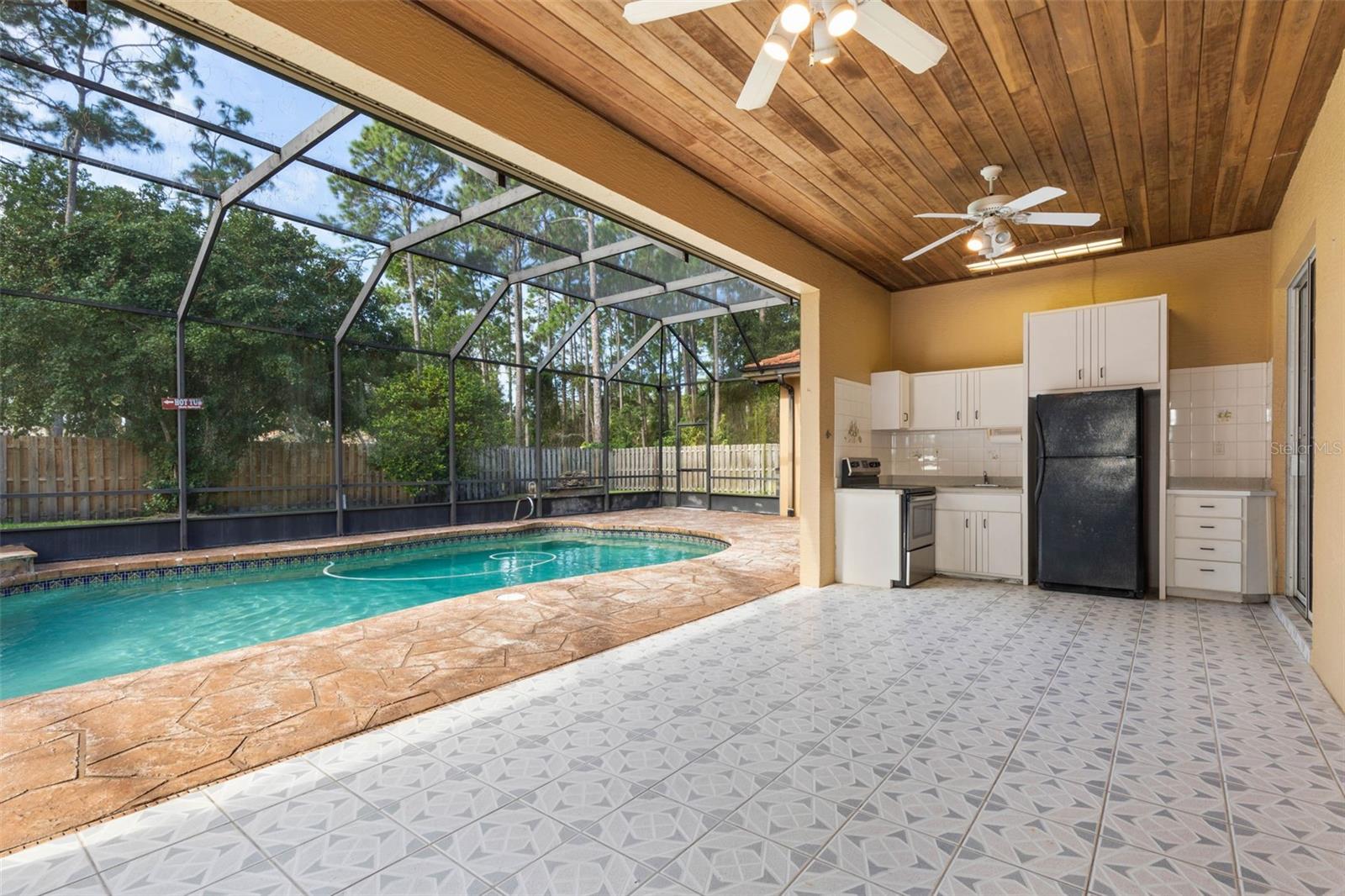 Image 26 of 77 For 54 Fairbank Lane