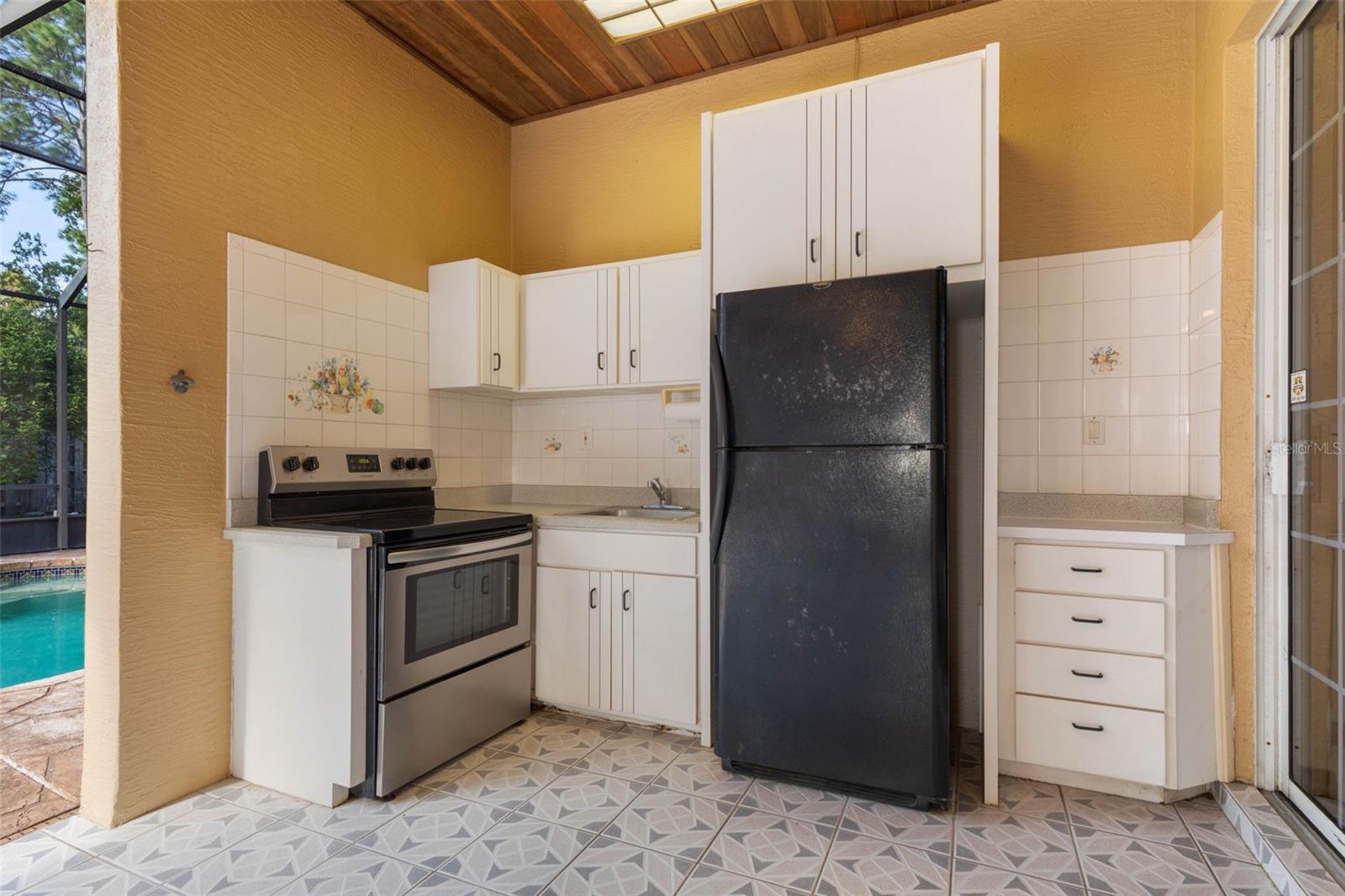 Image 28 of 77 For 54 Fairbank Lane