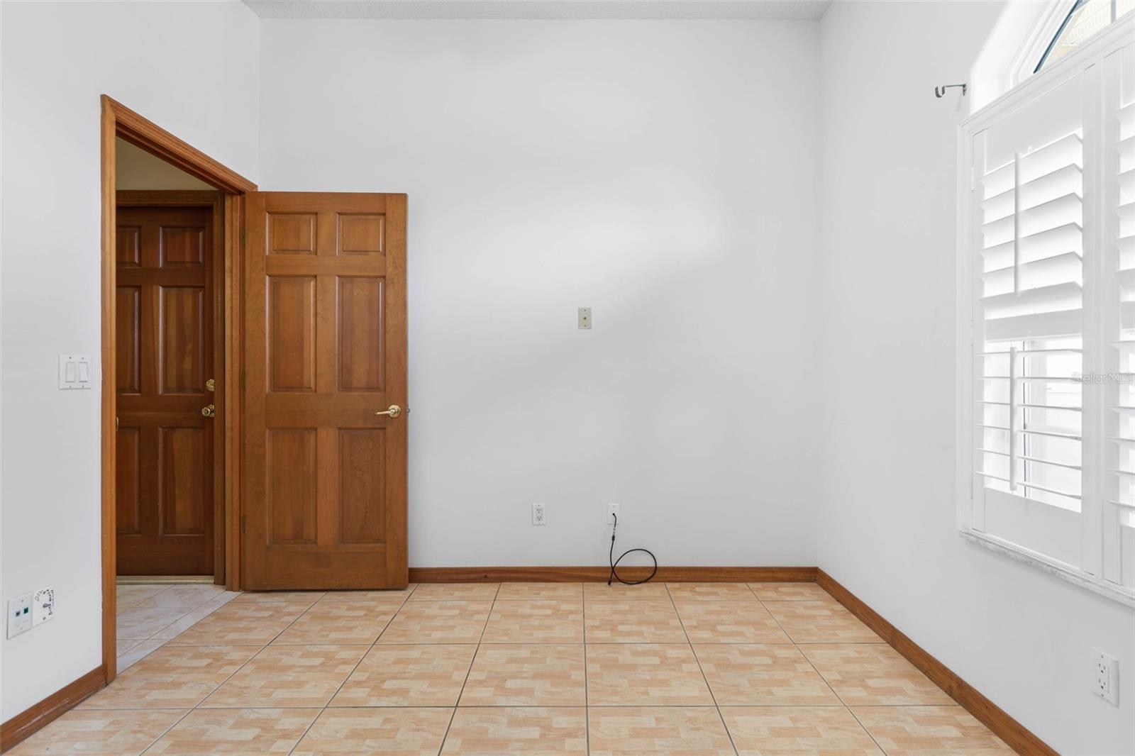 Image 43 of 77 For 54 Fairbank Lane