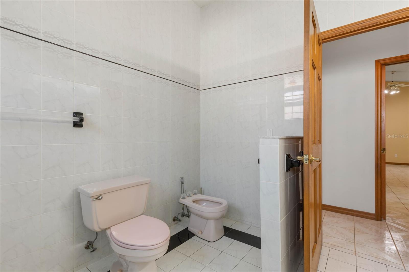 Image 49 of 77 For 54 Fairbank Lane