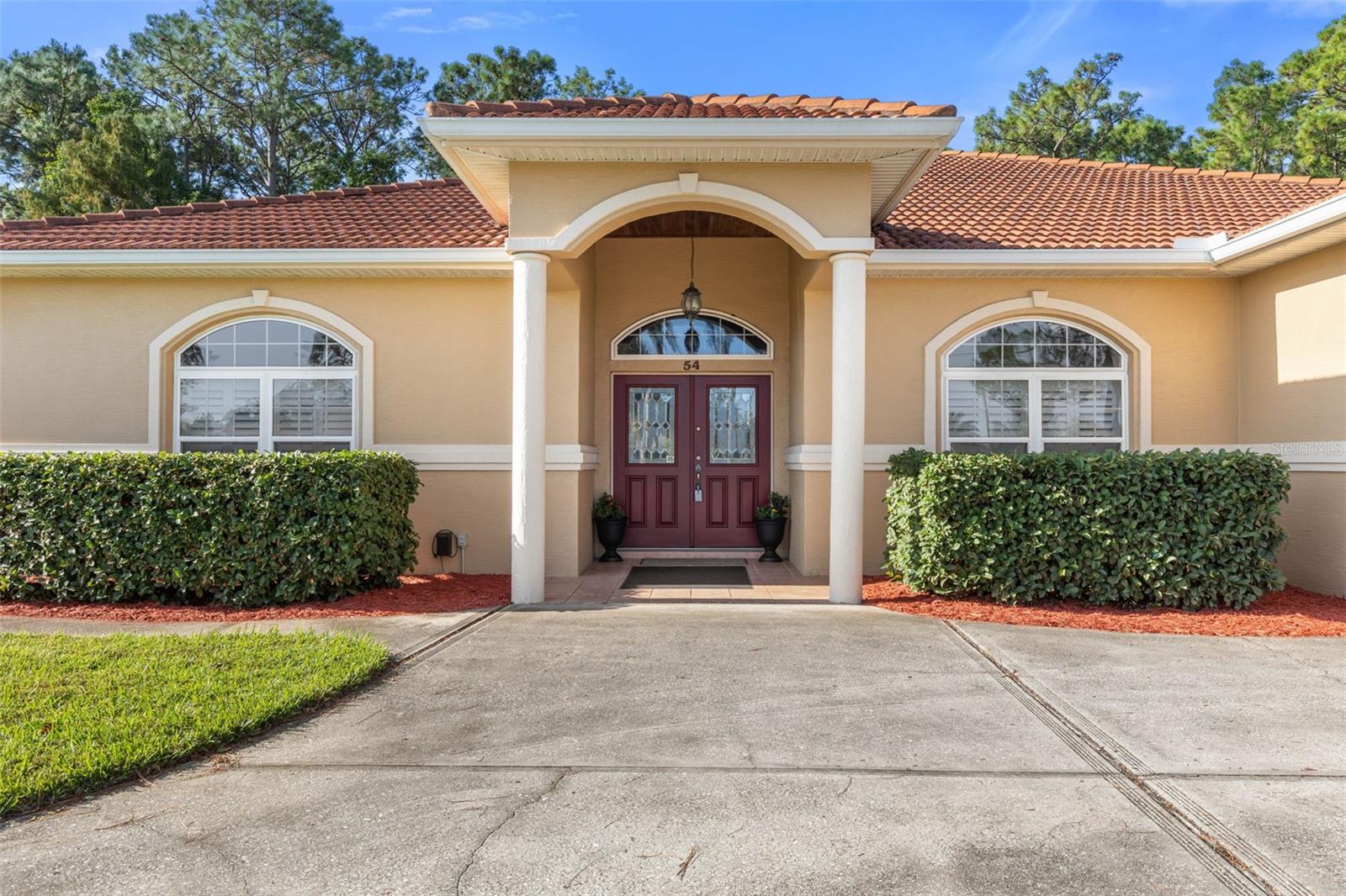 Image 5 of 77 For 54 Fairbank Lane