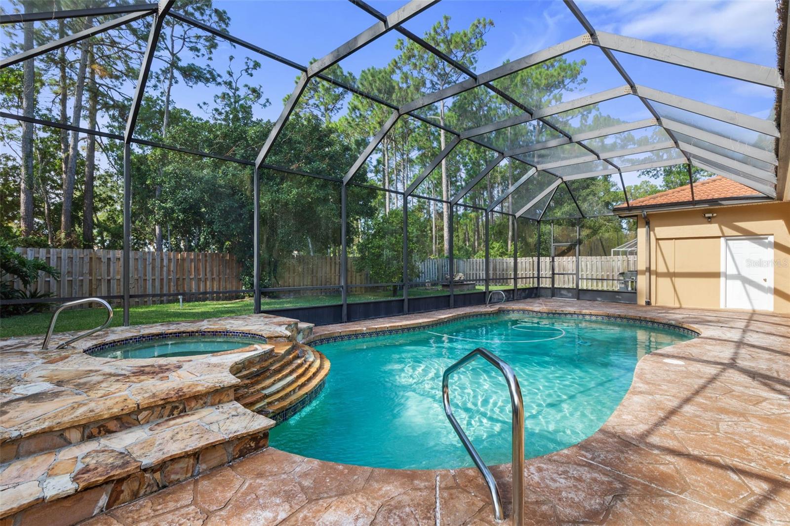 Image 53 of 77 For 54 Fairbank Lane