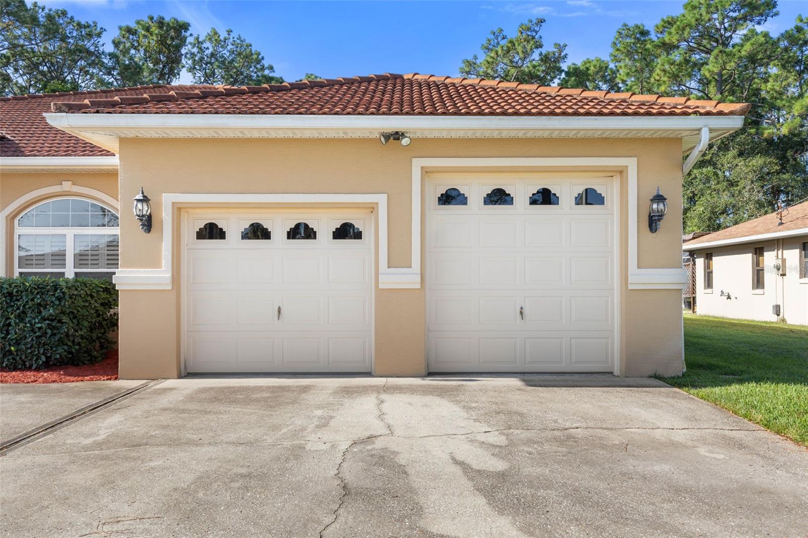 Image 6 of 77 For 54 Fairbank Lane