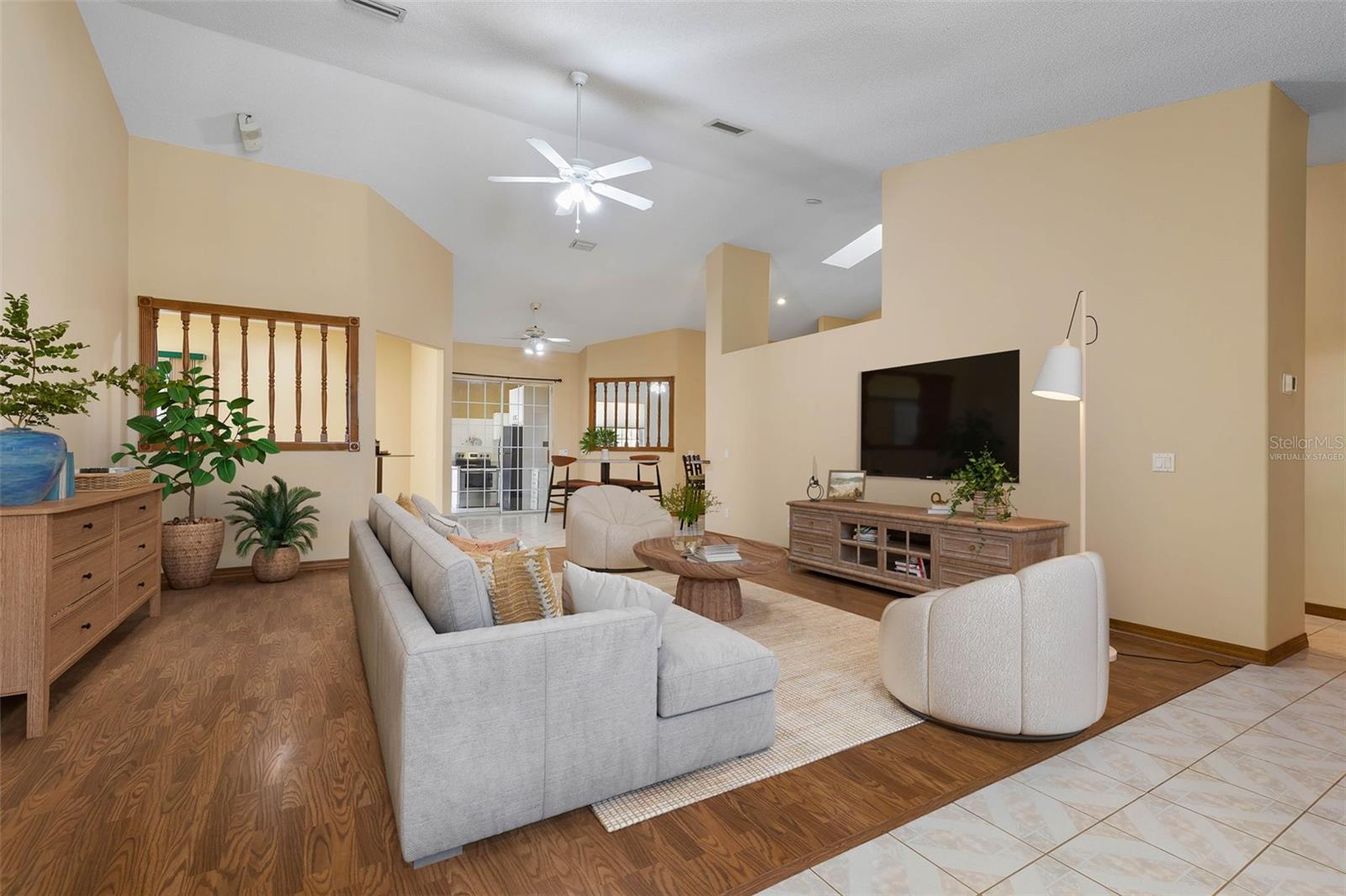 Image 9 of 77 For 54 Fairbank Lane