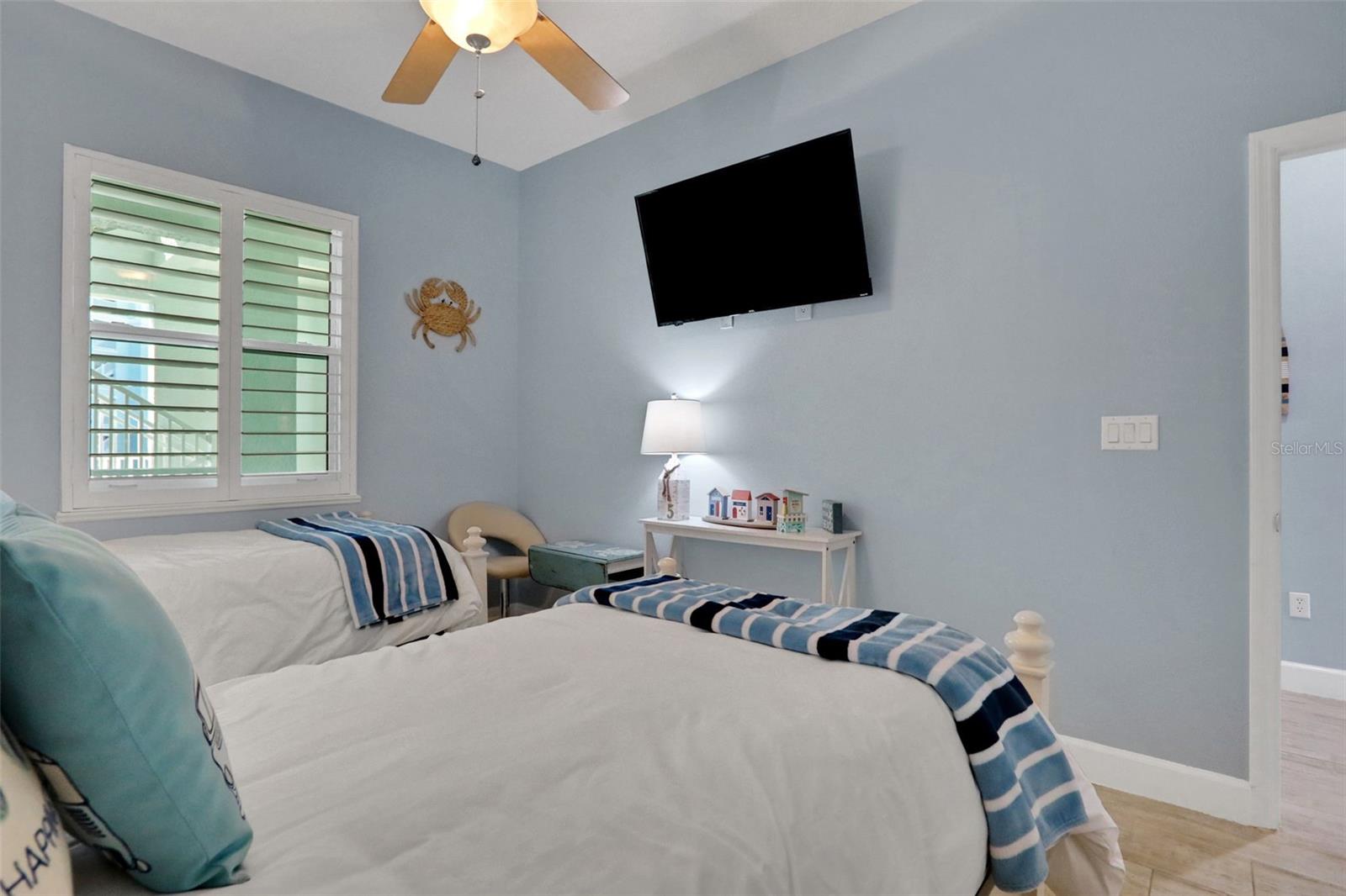 Image 13 of 65 For 700 Cinnamon Beach Way 624