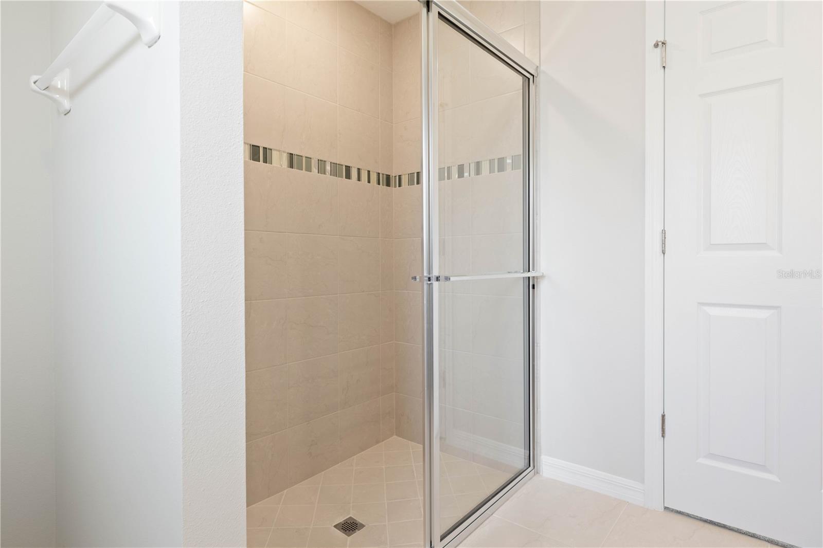 Image 21 of 45 For 22 Prince Eric Lane