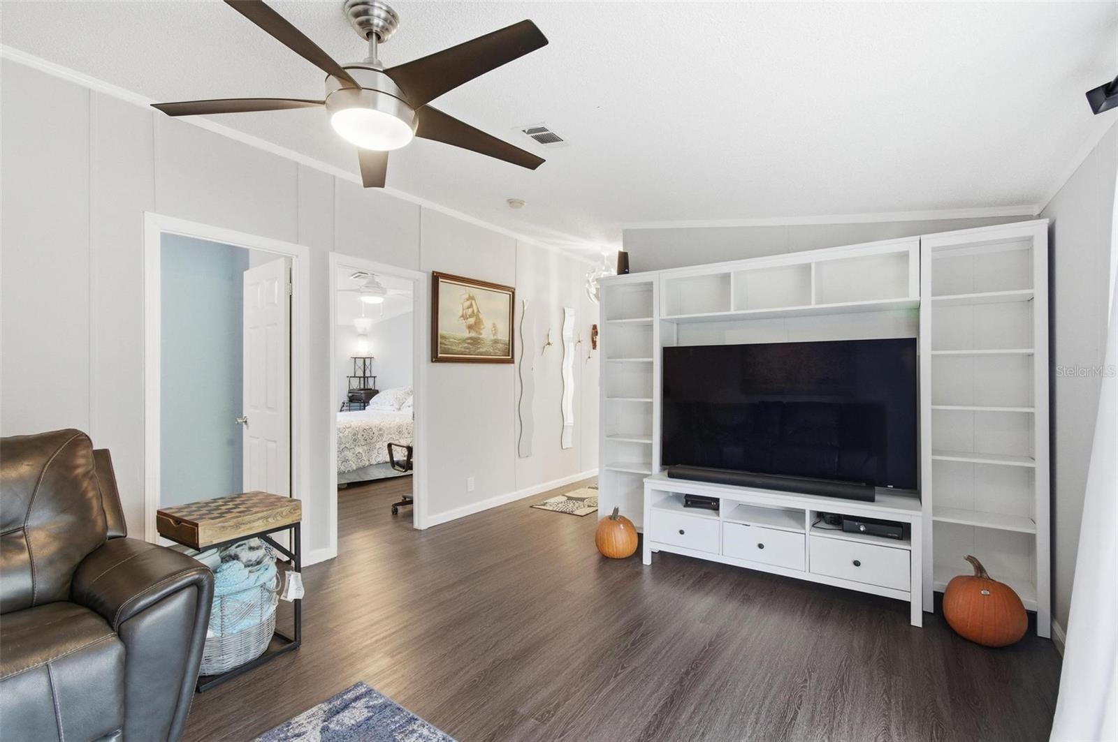 Image 14 of 37 For 4856 Pecan Avenue