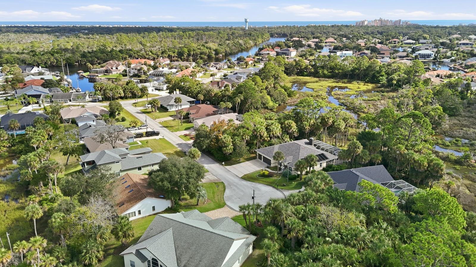 Image 11 of 21 For 9 Cayuga Court