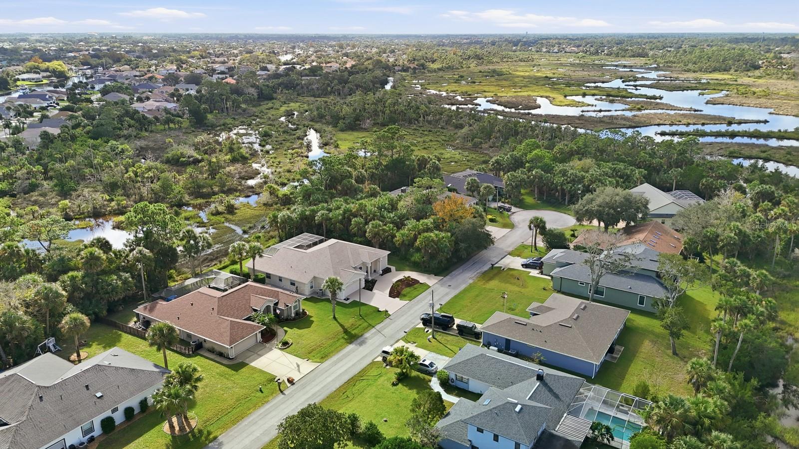 Image 12 of 21 For 9 Cayuga Court