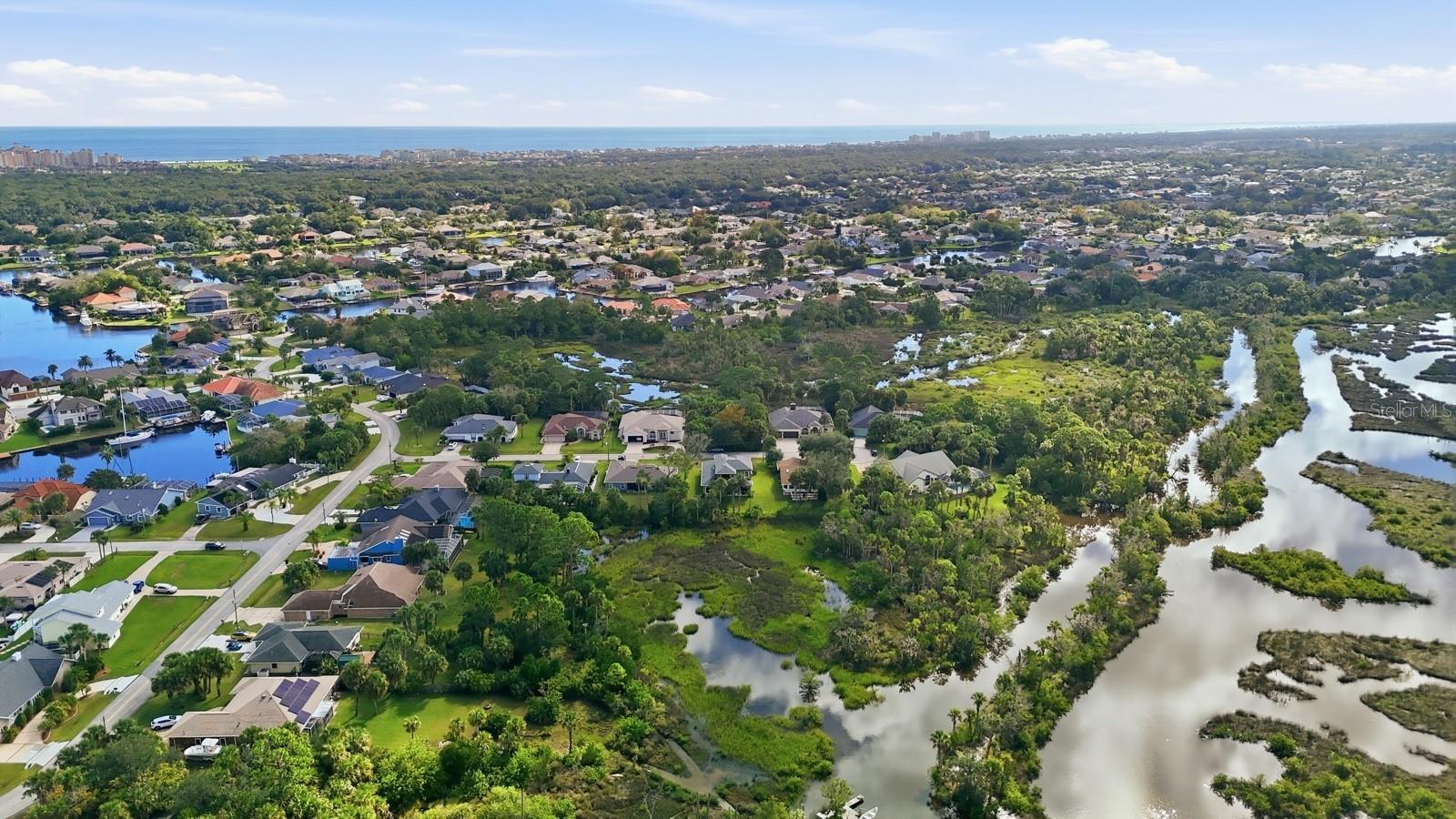 Image 18 of 21 For 9 Cayuga Court