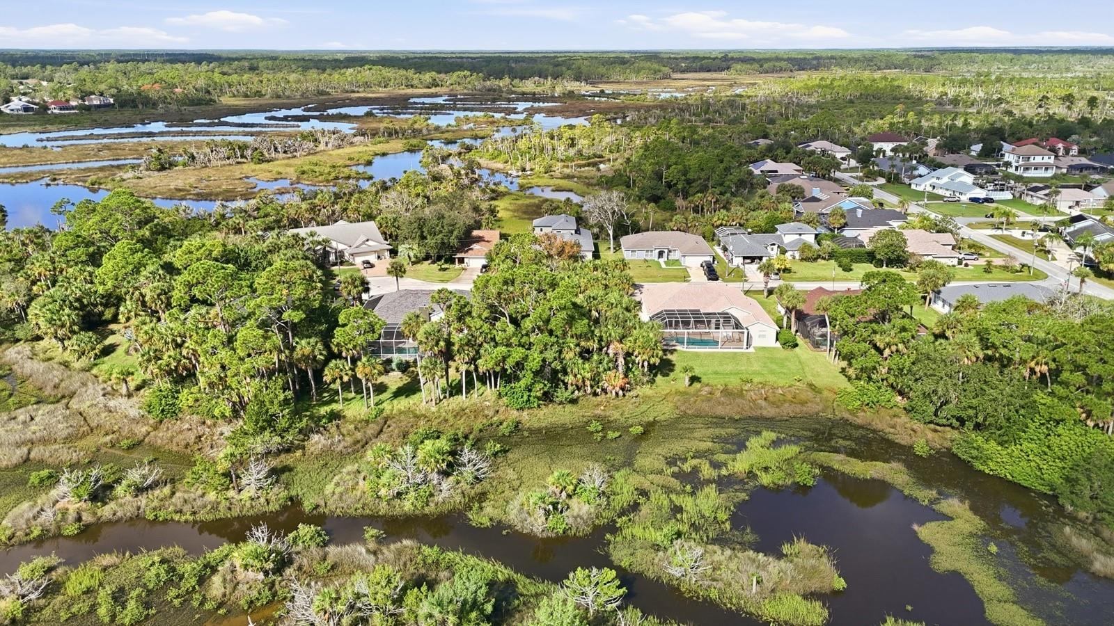 Image 7 of 21 For 9 Cayuga Court