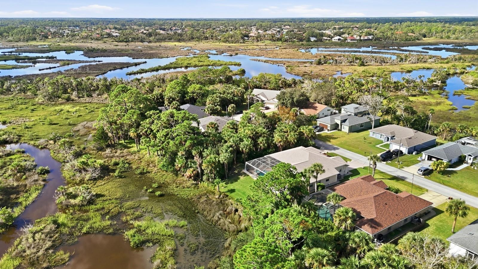 Image 8 of 21 For 9 Cayuga Court