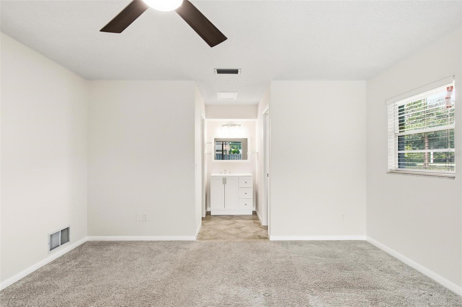 Image 20 of 65 For 7 Beechwood Lane