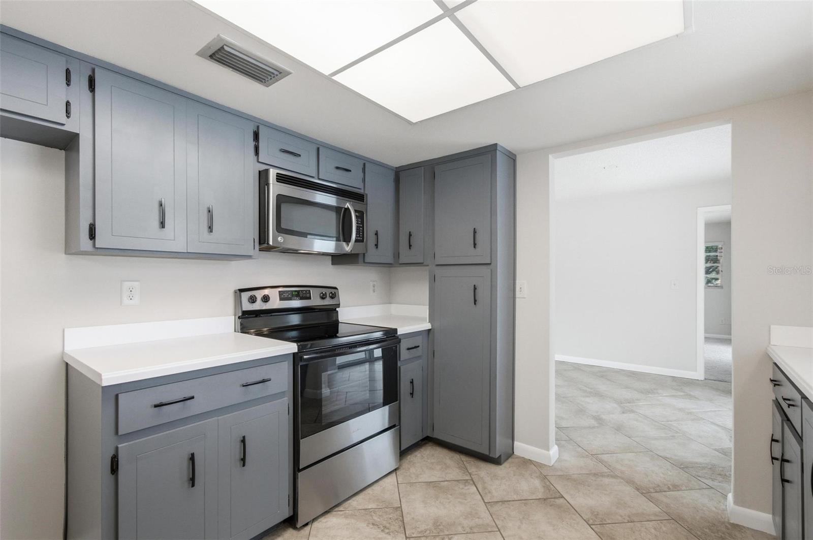 Image 31 of 65 For 7 Beechwood Lane