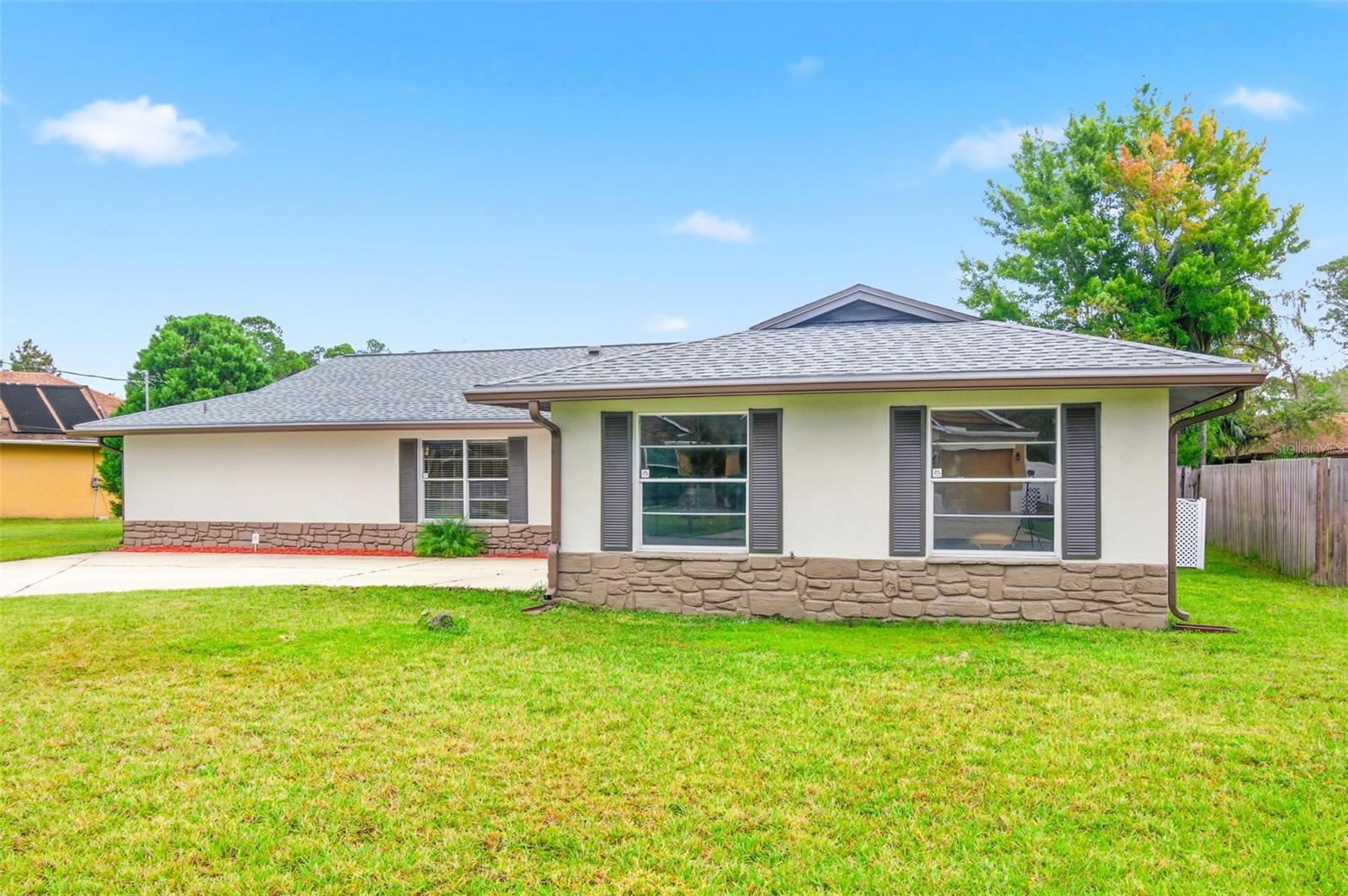 Image 5 of 65 For 7 Beechwood Lane