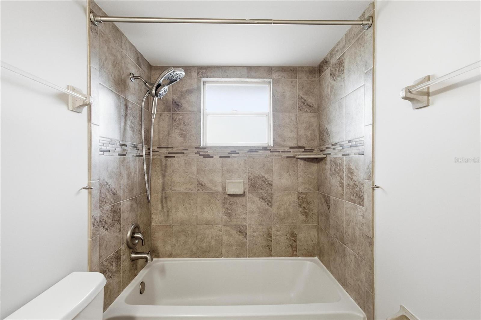 Image 52 of 65 For 7 Beechwood Lane