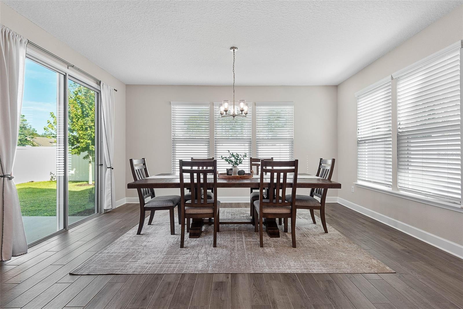 Image 18 of 63 For 42 Moana Court S